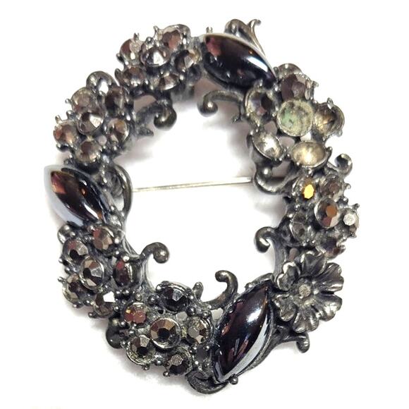 Vtg Hollycraft Brooch MCM Oval Wreath Circle Black Flowers Rhinestones Hematite - Picture 5 of 7